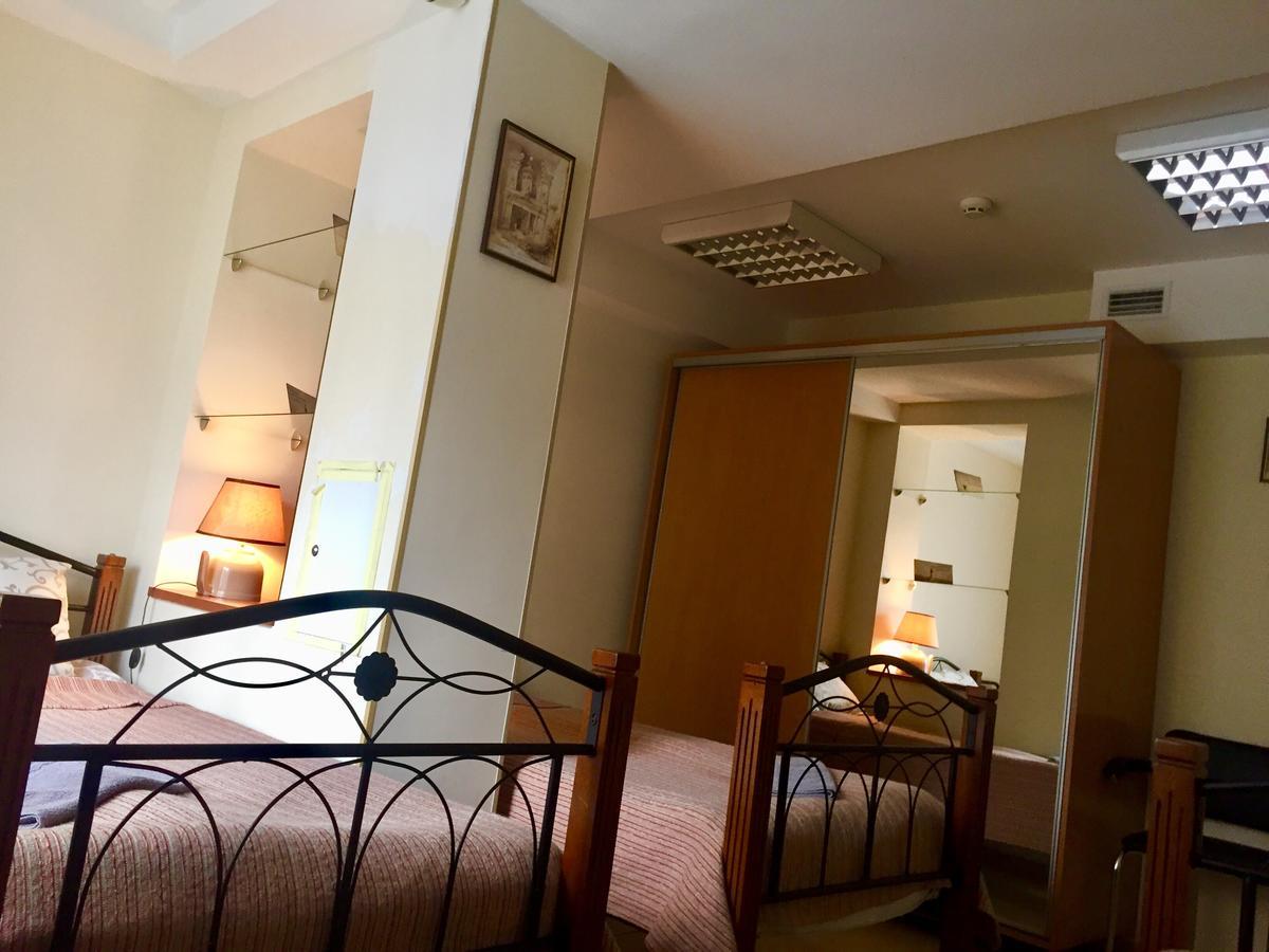 Westend Hostel 基輔 外观 照片