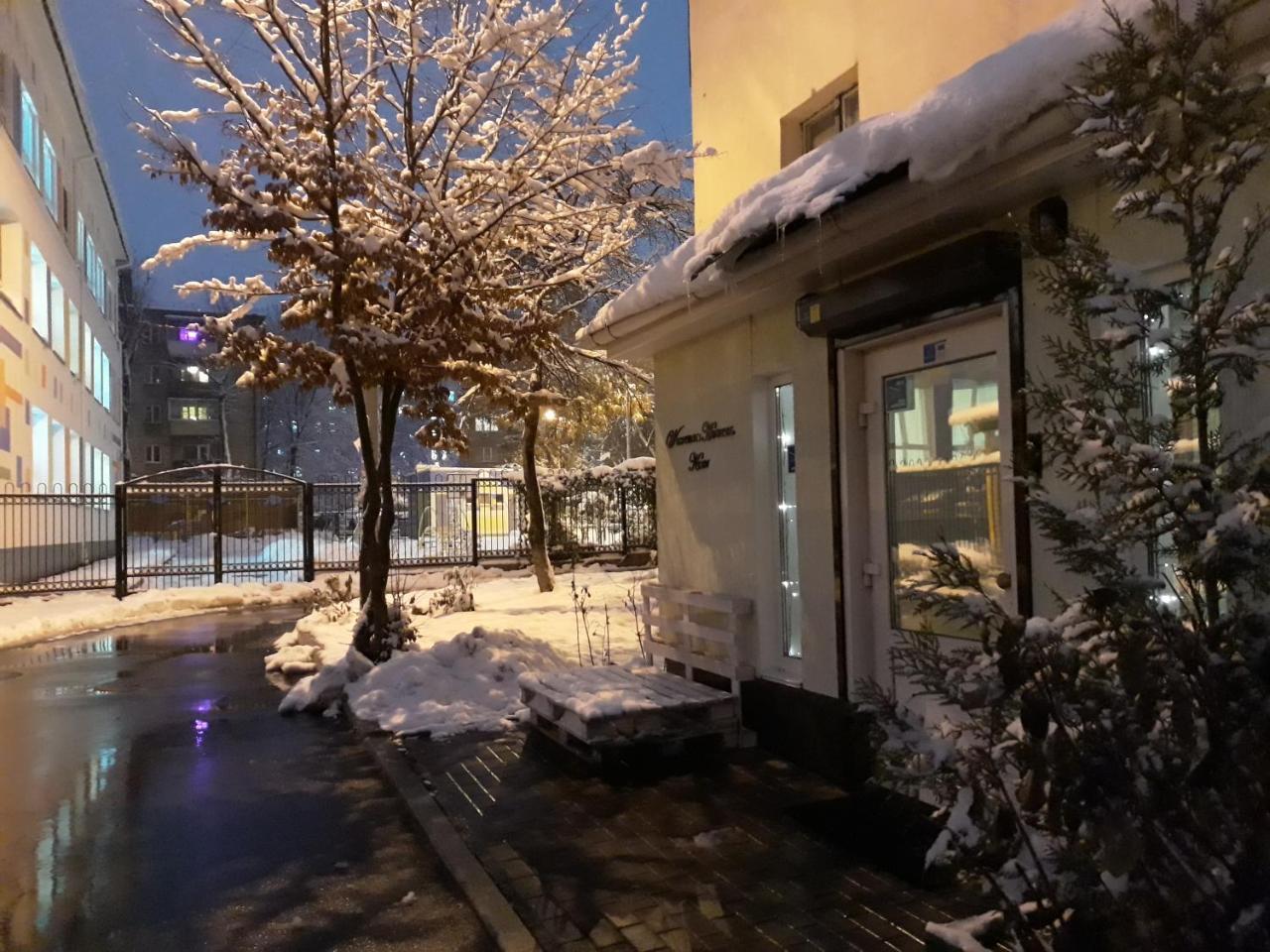 Westend Hostel 基輔 外观 照片